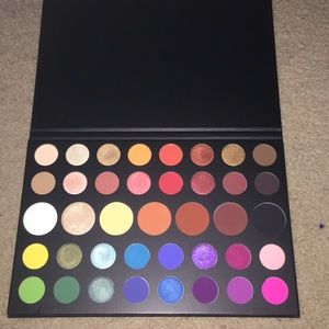 Morphe x James Charles Palette